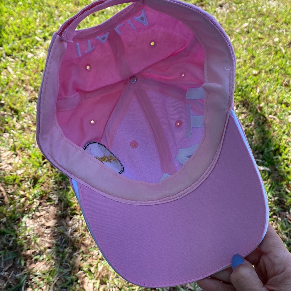 Baseball cap - Picture 4 of 4
